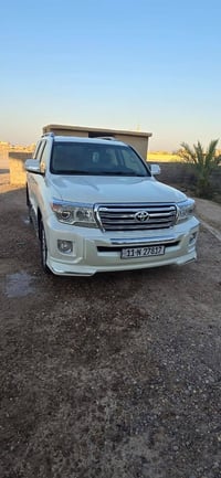 لاند قروز بريم مكفوله 2014 سعر 375 وبيه مجال هاتف 07804853472 اني مكلف...