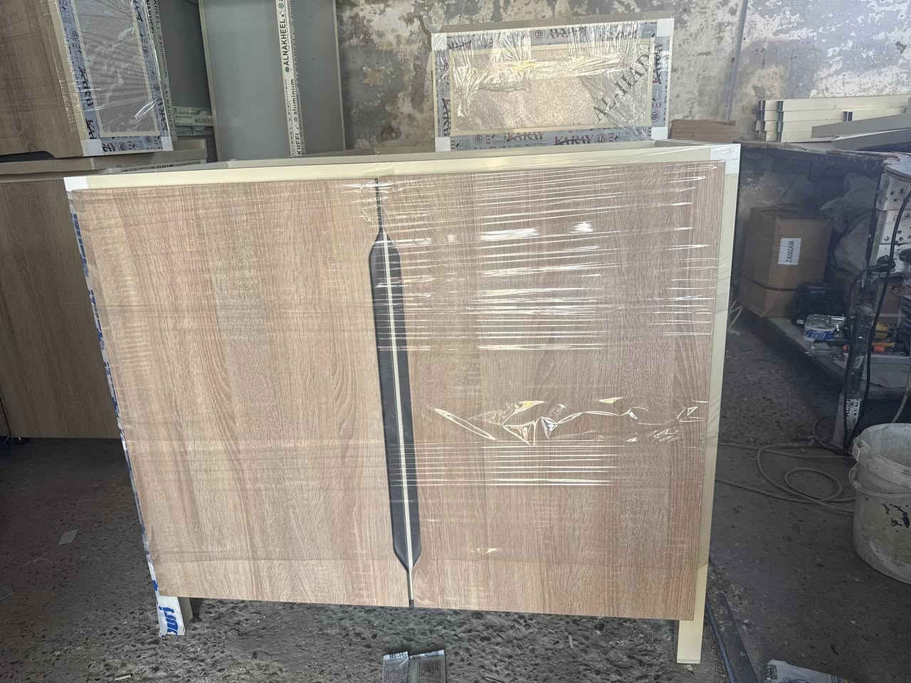 يتوفر كاونترات بوب mdf 
1 متر 
1.20 متر 
1.5 متر 
2 متر 
يتوفر تفصال خاص 
*********** 
للاستفسار  واتساب ماسنجر
