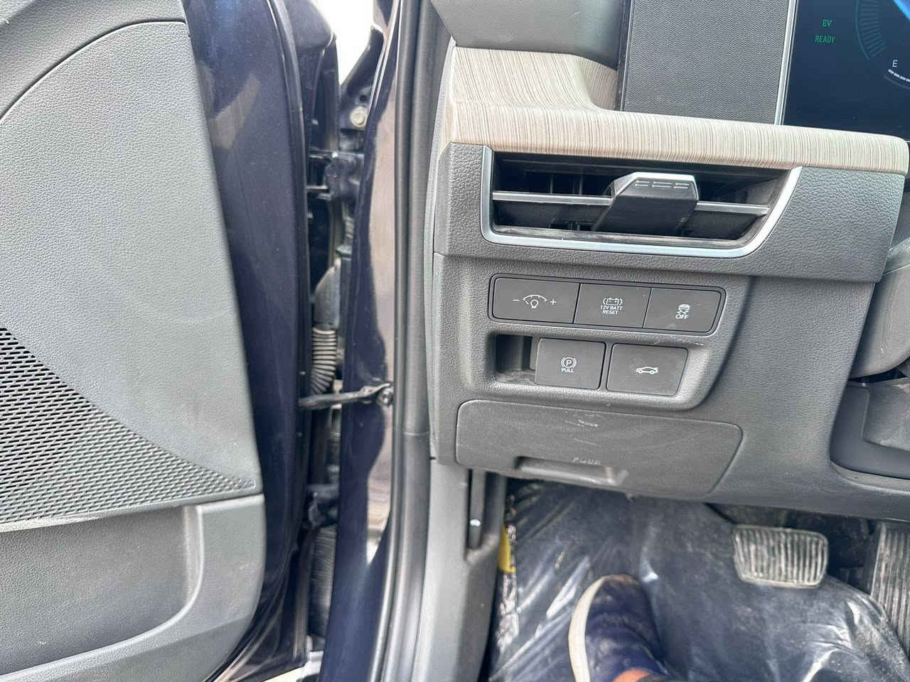 سوناته 2024 هايبرد
فول مواصفات عدا الفتحة 
 
كفاله داخل وخارج وشواصي ولغود وايرباك 
كله ليبل واحد ولله قطعه نادره.
حادثه سرقة جاملغات اماميه صور الحادث والسونار بلمنشور
واحد نفسه اجه وياه والثاني اخذته غير لون وصبغته وبيه كد اصبع  بلبنيد بارد فقط  بدون اي صبغ ماشيه 24  رقم بغداد بسمي تحويل مباشر 

سعره 180مجاله كلش بسيط
مكاني بابل ***********
