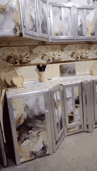 كونتر فره نضيف نفس ماوضح بتصويره سعره 350وبي مجال مكاني حله ابو خستاوي رقم ***********
