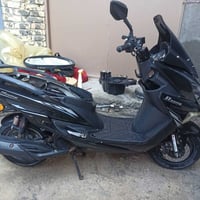 دراجة سترونگ للبيع  و ع  شرط النظافة الشراي يتفضل يتصل 07822128345