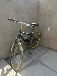 عجلة ٢٦ • دراجة • للبيع