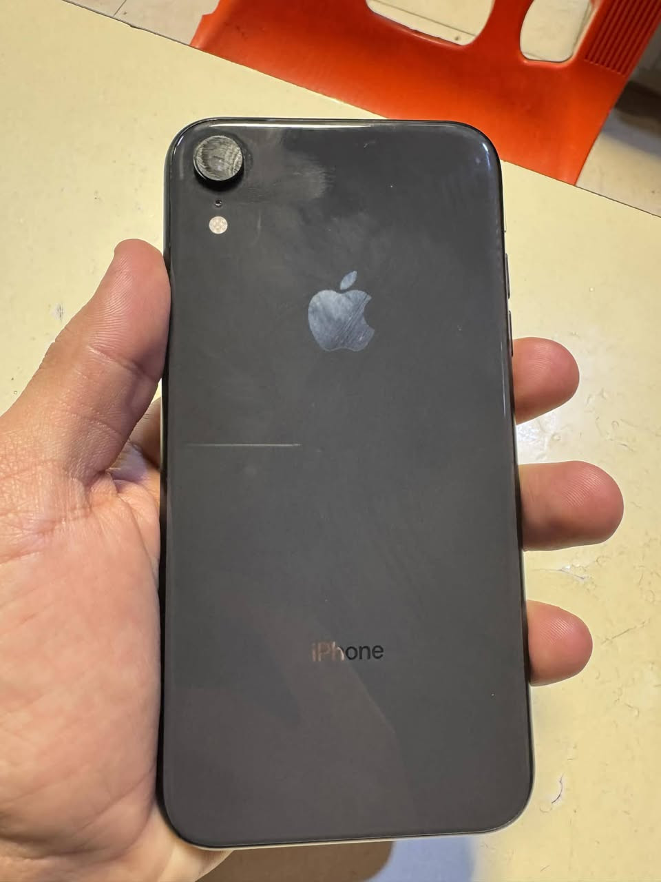 آيفون إكس آر لون اسود ع نيلي مميز ذاكره 128 الجهاز كل مكفول وشغال كامره صوت إتصال اللمس وكلش نظيف بعد انظف من الصور سعر الجهاز 140 وبي مجال بسيط العنوان بغداد المنصور رقم تلفون *********** وبي واتساب
