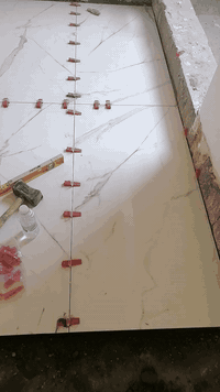 السلام عليكم متفرق حاليا خلفه سيراميك لجميع انواع لارضيات بورسلين الواح سيراميك كاشي  وجدران بل مادة  وبايات درج وازاره  وترميم البيوت تريد ع متر او مقطعوعه او يوميه ويوميتي ٤٠شغل درجة اولئ العمل داخل بغداد فقط لاستفسار لاتصال ع الرقم ***********والله يرزق الجميع
