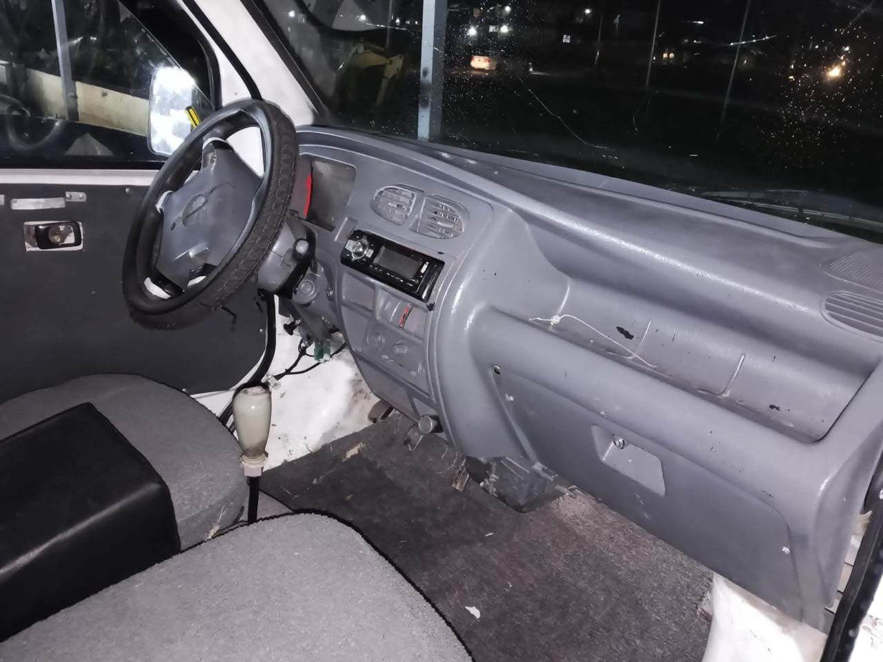 هایڤی مۆدیل ٢٠٠٧
گیر و مەکینەی بە شەرت سەیارەکە زۆر جایزە ما شاء اللە
شوین سلیمانی 
نرخ ١٤ گەڵا
0770 179 51 11 السليمانية, العراق
