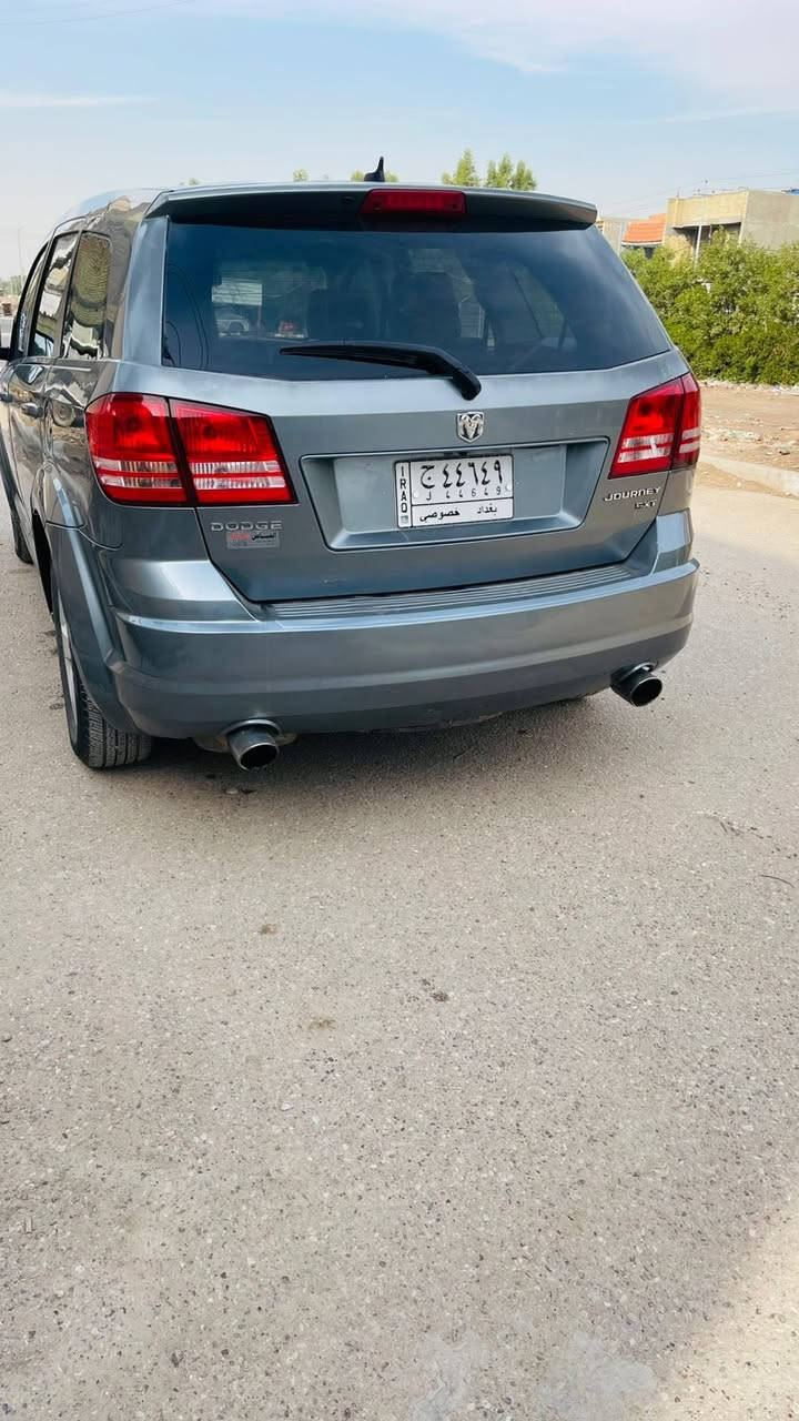 سلام عليكم جورني 2009 وارد امريكي 
بدون دواخل  (بدون شواصي ) 
صبغ حزام 
7راكب
6سلندر 
السيارة كاملة من كل النواحي 
رقم بغداد تحويل مباشر 
السعر 96وبيه مجال 
العنوان بغداد الشعب 
***********
