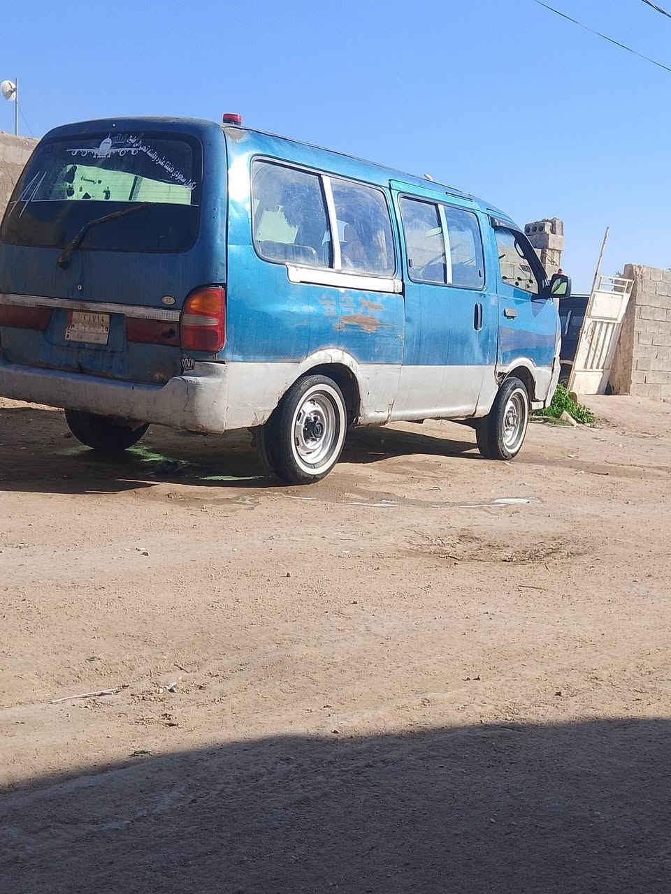سلام عليكم سياره لبيع مديل 96 تحويل شوكت متريد مصفره هيه وغرمات تاخذه جاهزه مكينه كيره حداديه  تخم تاير شواصي 4تعمير سعر 35وبيه مجال الشراي يتصل وبيه خير ودلل هاذه رقمي ***********
