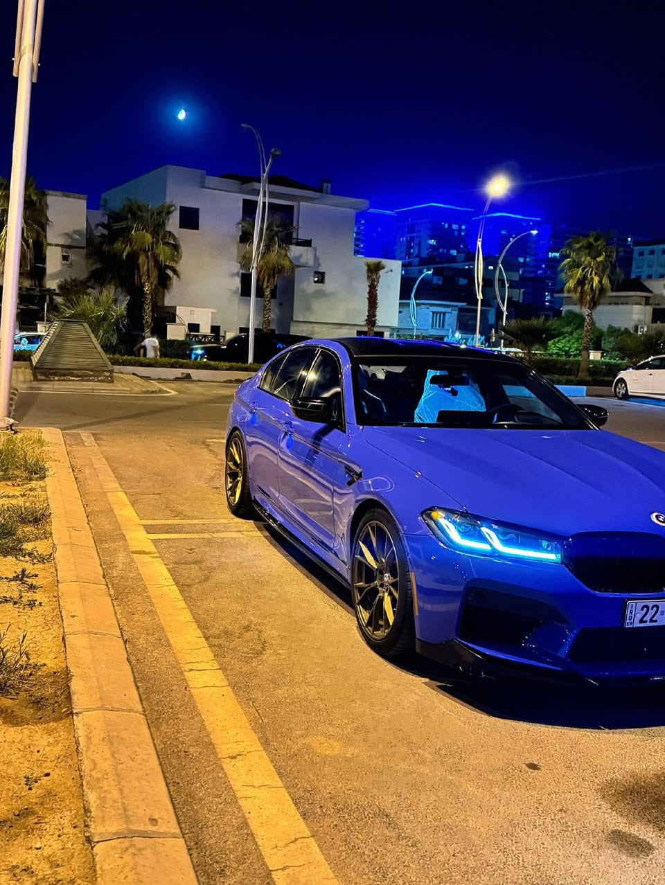 تحية طيبة على جميع اعضاء والادمنية.
للبيع (BMW M5Competition) موديل (2022) 
V8 4.4 تسارع 0-100 3.3ثواني  
S63 M power 

فول موصفات عداد 25
BMW Individual) الف كيلو متر لون سيارة سيارة
(MARITIMBLAU UNI
سيارة علية سيرفس كامل بالعروش بدون اي نقص كل زيوت تجيكات الوكالة مابيهة اي نقص. او سيرفس كل سيارة على وضع شركة سيارة قطعة.
مميزة. على مستوى. العراق  السعر للتواصل على واتس. ميعجب المنشور اكتب كلمة طيبة

*********** اتصال + واتس اب 

*********** واتس اب
