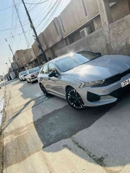 السلام عليكم كي فايف موديل 2023
مواصفات جي تي لاين فول ماعدا الفتحه 
اللون سمنتي مميز 

حادثه موضح بلمنشور تبديل بنيد الباقي كفاله عامه 
ماشيه 42 
معوقين ذي قار 
مواصفات 
بصمه 
شحن هاتف لاسلكي 
قياده ذاتيه ع الخطوط السريعه 
هاند بريك بصمه 
تشغيل عن بعد 
مثبت سرعه 
نضام ABS
مانع انزلاق حساس اطارات 
بك لايت ليد 
شاشه 
كامره دواره 
لاسلكي 
شاشه اعطال 
ويل لونين 
رادار جانبي 
مراقبه النقطه العمياء 
رادار الخطوط البيضاء 
اشاير بلمري 
كشنات جلد احمر 
مقعد السائق قابل للتعديل كهربائيا 
لايتات 3 عدسات 
5 انضمه قياده 
بلوتوث +usp
فول تحكم استيرن 
الخريطه 
ستيرن حرف (D) +Led + زينون 
توقف ذاتي عند الرجوع 
رادار امامي 
صندوك بصمه 
AUTO HOLD
تصميم خارجي رياضي ✈️
مكينه 1600 تيربو ✈️
نضام الملاحه 
مصابيح خلفيه LED
مصابيح ضباب LED
السعر 175 وبيهه مجال 
العنوان بغداد 
رقم الهاتف *********** بي واتساب
