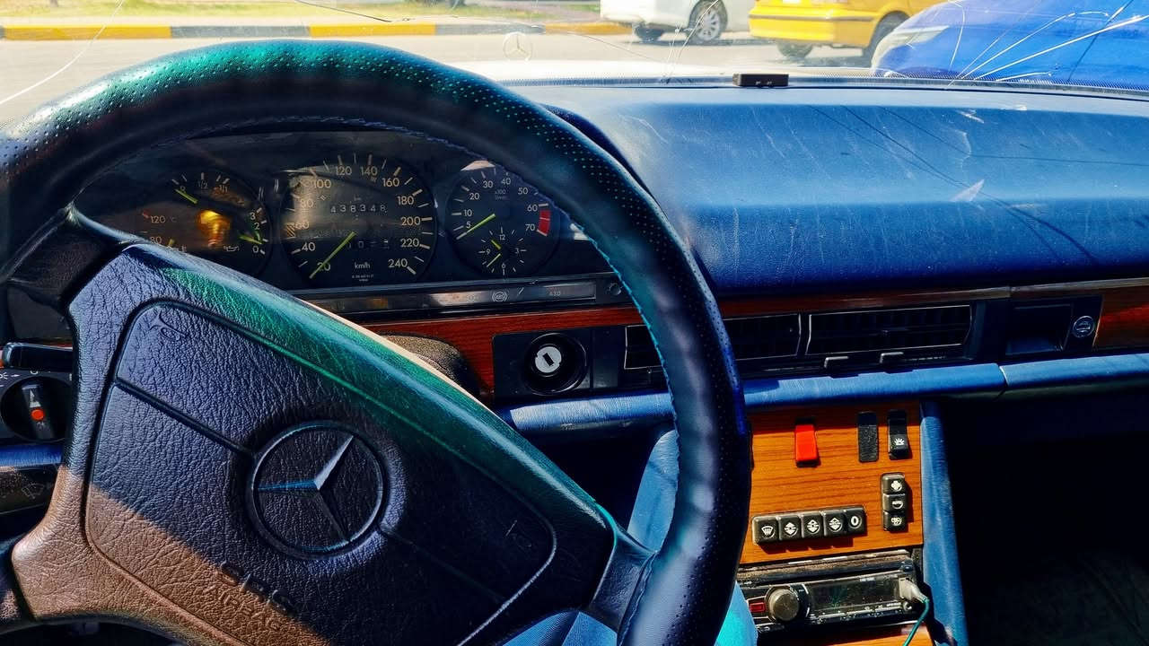 صلِ على محمد وال محمد 
مارسدس جامبو1986 300se

محور vvt3000 شلعه ومعدل 

سيارة جاهزة من كلشي تخلي سويجك وتطلع للعمره

تبريد ثلج منضومه جديده

داخليتها نضيفه كدامك بالصور 

ونصبتها حلوه وكاعده 

فتحة سقف ٣ طكات شغالة 

كشنات اماميه كهرباء شغاله 

مال جناي ونضيفه ومدارينها اكثر من بيتنا

باقي التفاصيل خاص متواجد ماسنجر وواتساب ***********
