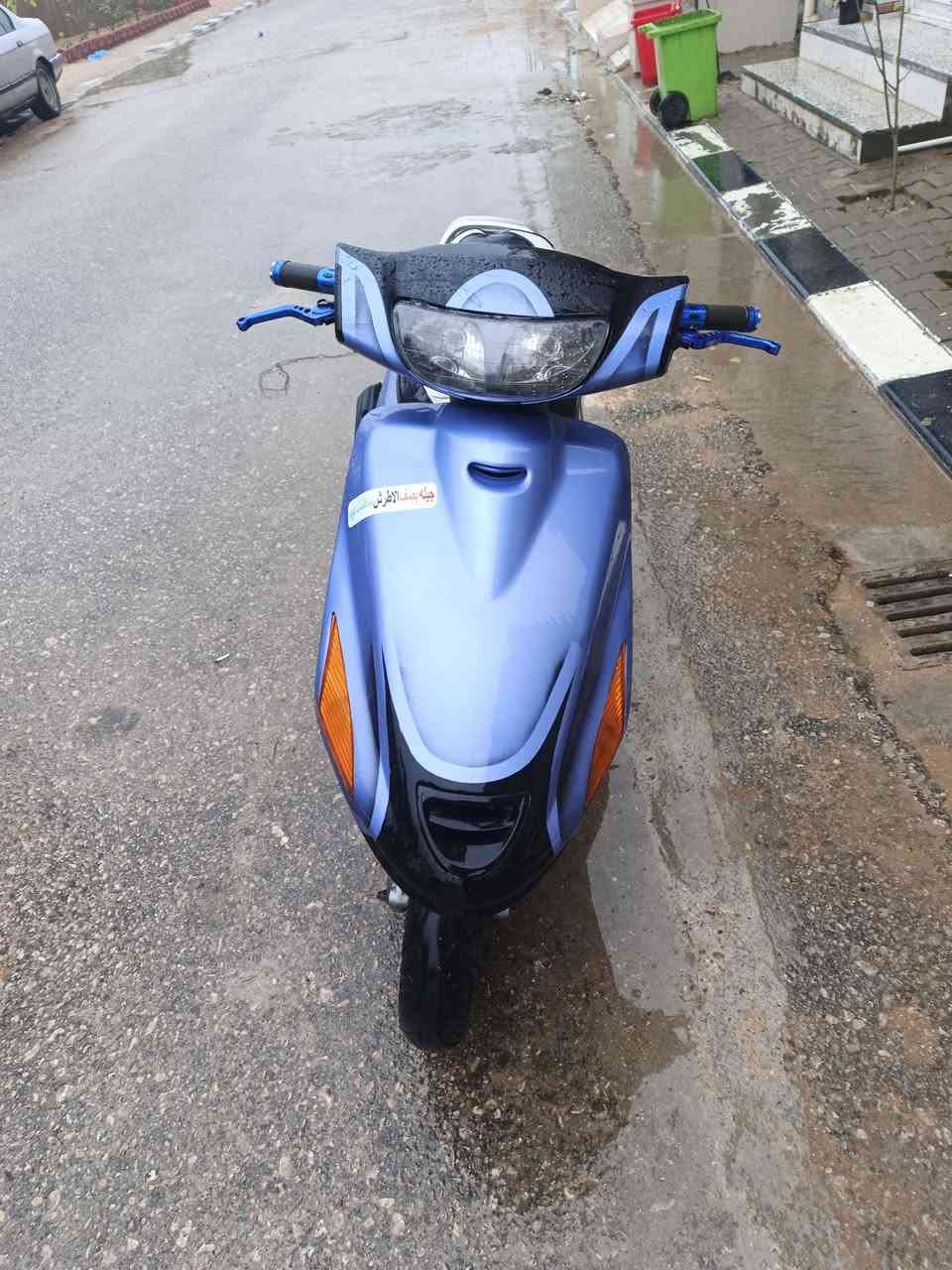 سلام عليكم فراشه للبيع كهربائيات كله شغاله ضفيره ما صارلي يومين من امبدله الدراجه مفتوحه بس ولفات فقط +دبل خلفي رياضي+يدات مال بانزين رياضي +يدات مال ابريك رياضي صالنصه اف ام الصليه +تشتغل سلف اربع اشاير وشوف عينك الدراجه نضيفه وكلشي ما عايزه +السعر500 وبيه مجال حك الجيه مو شراي لا اتعبني *********** هاذ رقمي ما متواجد فيس اتصل وبيك خير وتدلل
