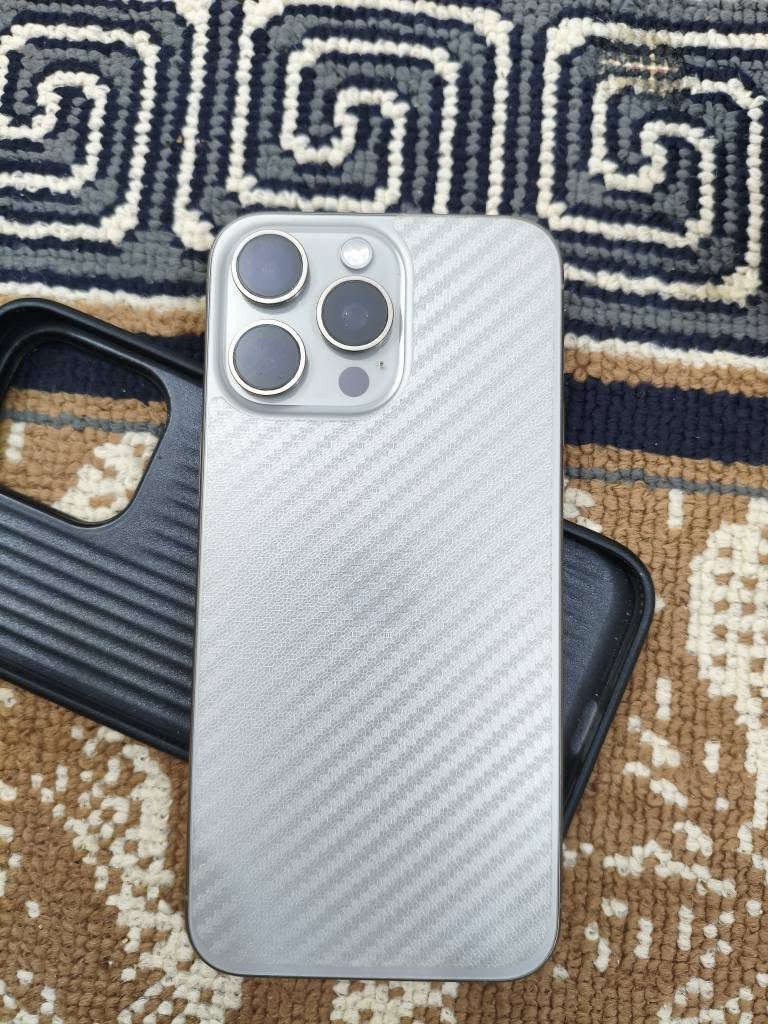 iPhone 15 Pro Max
البطاريه 91 مكفول كفاله عامه من اي زلغ انطي ضمان سنه اذا بيه خلل يرجع 
*********** عمارة, ميسان
