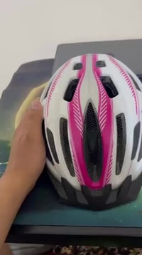 خوذة سعر ٢٠ الف تواصل عن طريق  واتس 07884351060 مكلف بنشر