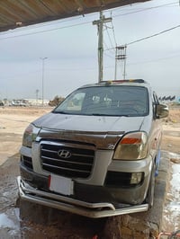 ستاركس موديل 2007 رقم ألماني مكينه مكفوله كير حدادي السعر 75وبيها مجال...