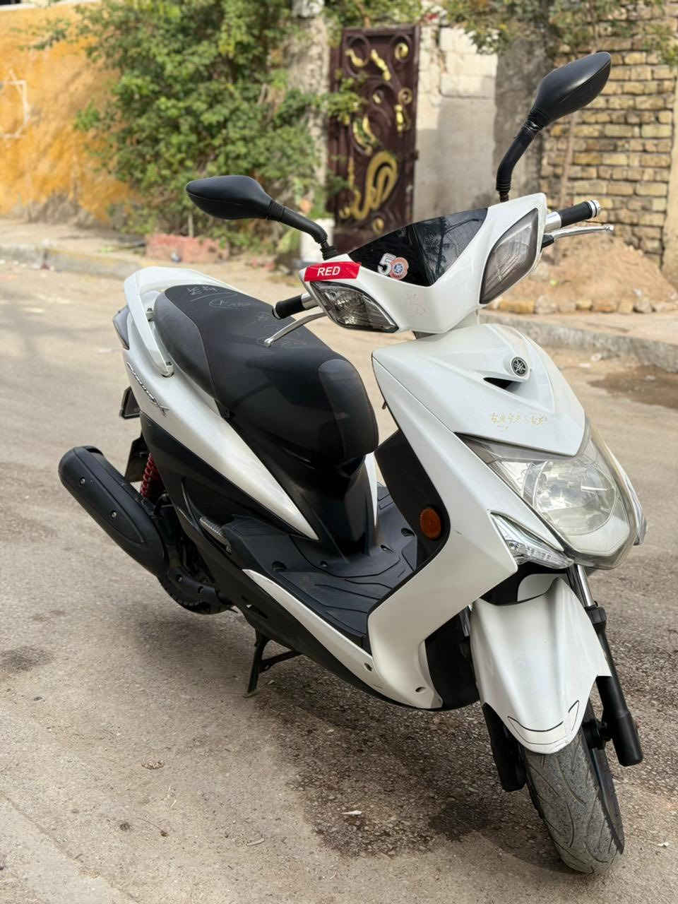 سلام عليكم سكنس لد للبيع دراجه برغي ما مفتوح بيهه مكفوله كفاله عامه العنوان بغداد بوب الشام الشراي يتصل ويدلل ***********
