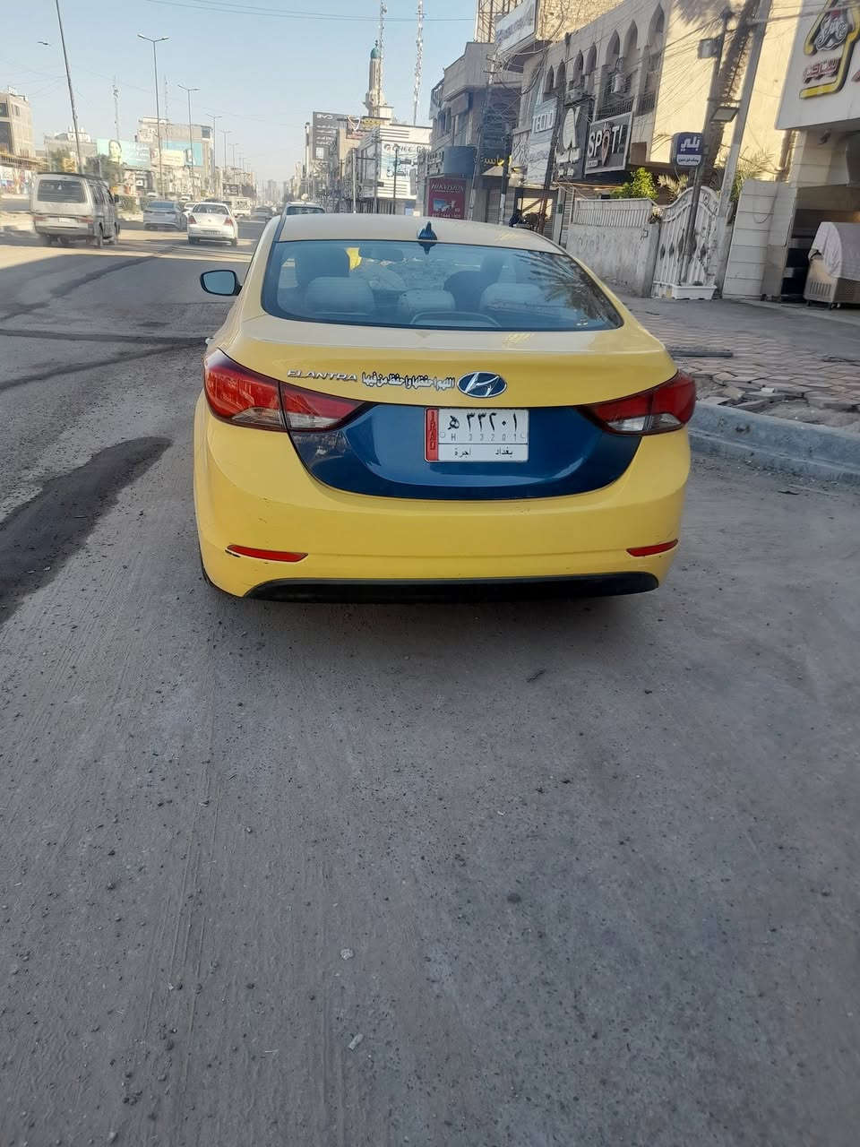 السلام عليكم
النترا 2016 وارد امريكي للبيع او مرواس ب صني 2025
سياره كامله من كلشي وخير من الله 
ماشيه ١٢٠
محرك ١٨٠٠ دوش 
السياره رقم بغداد باسمي تحويل ثاني يوم 
حادثها جداً بسيط حالوب بدون لا ايرباك ولا ضربه بجمها كبس 

السعر ١٢٠ ورقه وبيها مجال 
مكاني الدوره 

***********
