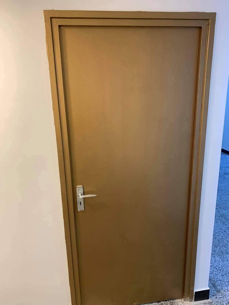 سلام عليكم عروض رمضانية.
اعاده. ترميم ابواب الحي.  وتطبيك ابواب  وتبديل كيلون  وتحديث الئ تصميم حصري جديد.  واسعار مناسبه.  في شهر رمضان المبارك.   ***********
*********** واتساب او اتصال
 احجز يوم عمل. وارتاح. بل ابواب
