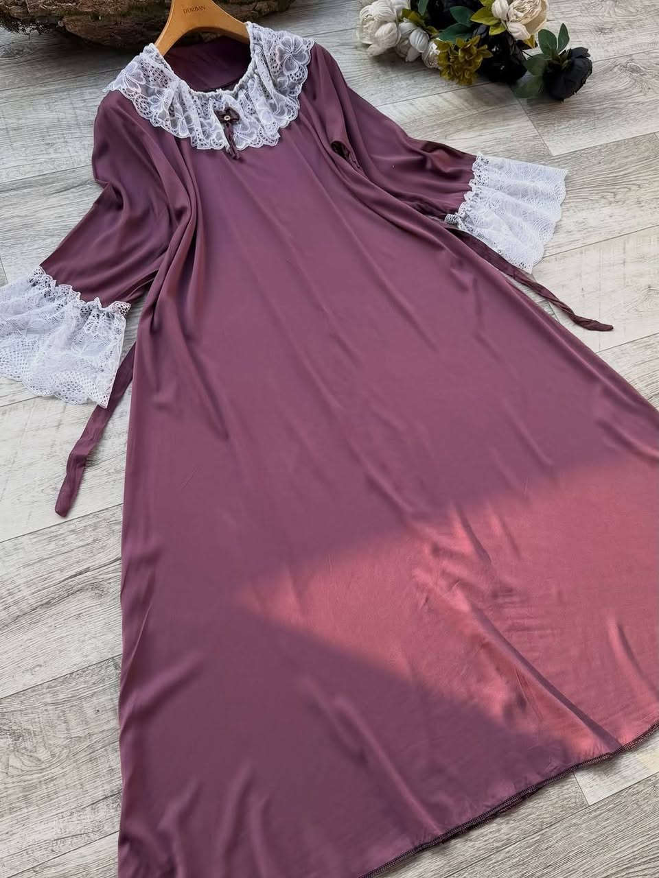 #جماااااال_العيد_وصــــــــل
راحة تلبسينها… وأناقة تشوفينه🙂🤍😊
اختيار مثالي للبيت ولمّات العائلة ❤️🌺🦋🐅
😌👗 دشداشة كشمير مطاط تطعيم تور
قياس L_xl_2xl_3xl
#سعــــــــــــــــــــــــــــــــــــر15
يوجد توصيل داخل المسيب الفين دينار 
يوجد توصيل محافظات


**إذا كنت صاحب هذا الإعلان وتريد حذفه لأي سبب، رجاءا أرسل رسالة إلى الدعم الفني**