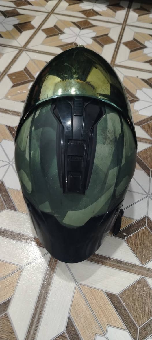 خوذه شركه سيزر ماخذها ب80 جامه بيها شخوط بس يحتاجلها تبديل سعر الجامه 15 يم سيرز ف الخوذه سعرها 60 وبيها مجال مكاني بغداد الحبيبيه رقمي 
***********
