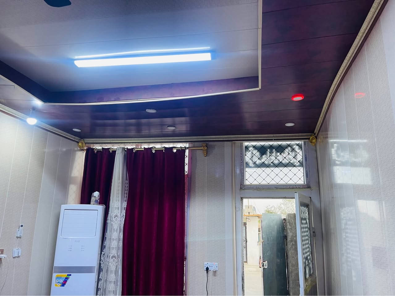 ✅مشتملات للبيع 
كل واحد منهم 🏡🏡 
✅ 100 متر  
✅طابو صرف
✅الواجهه 5 متر ونزال 20 متر
✅يحتوي على مدخلين على استقبال والثاني على ✅مطبخ وصاله وغرف نوم ومنور  والطابق الثاني ✅غرفه نوم وصاله 
🏠🏠🏠الموقع بلدروز البوابة قاطع الثاني 
🏡🏡🏡🏡🏡🏡🛣️🛣️
✅موقع جيد جدا 
✅السعر كل واحد منهم 80 قابل للتفاوض  
✅استفسار اكثر مراجعه 
عقارات بلدروز مكتب الجوهرة
موقع المكتب حي العصري شارع خجو 
مكتب الجوهرة لعقار 
ابوفؤاد وابو نور
***********
 وتساب موجود 
***********
