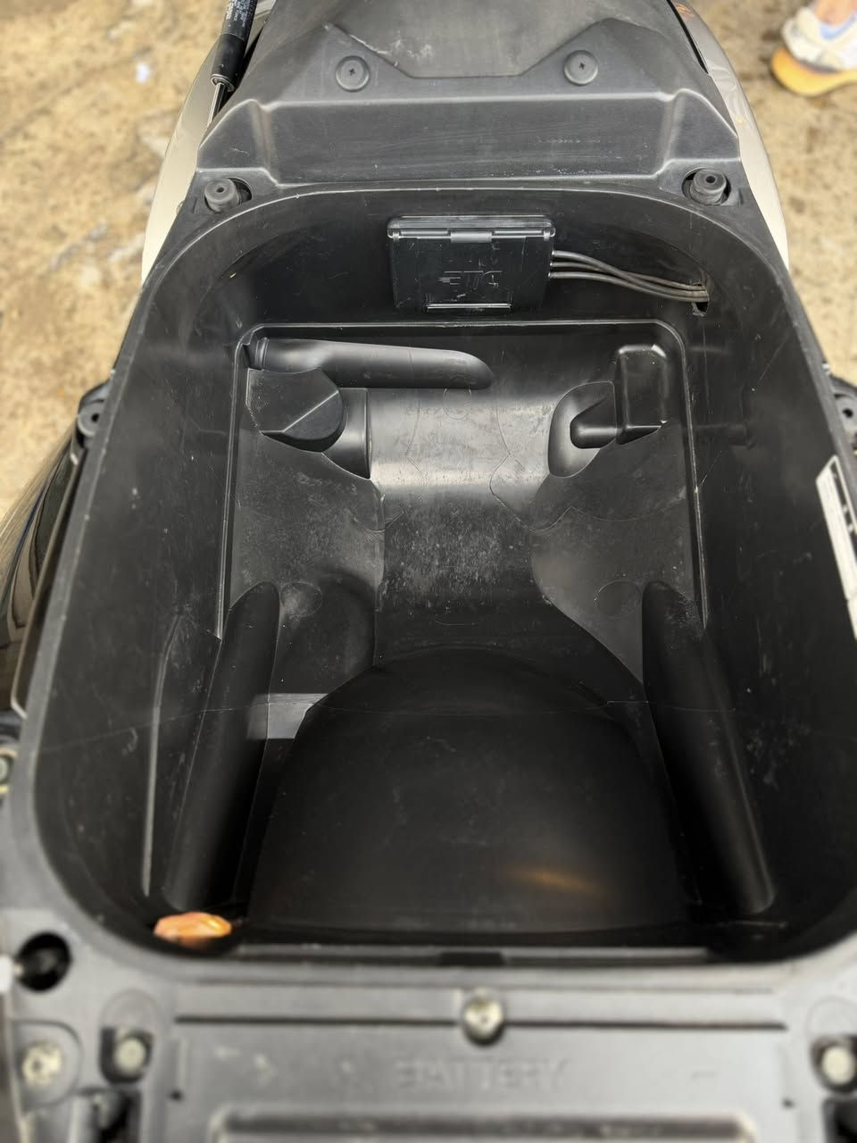 السلام عليكم  تيماكس.2008 اصل 
الدراجه مابيها ولا شخط والمكينه مكفوله 
الدشبول احمر 
ستيرن رياضي 
تايرات اصليه 
الدراجه ماشيه 
18000
***********
