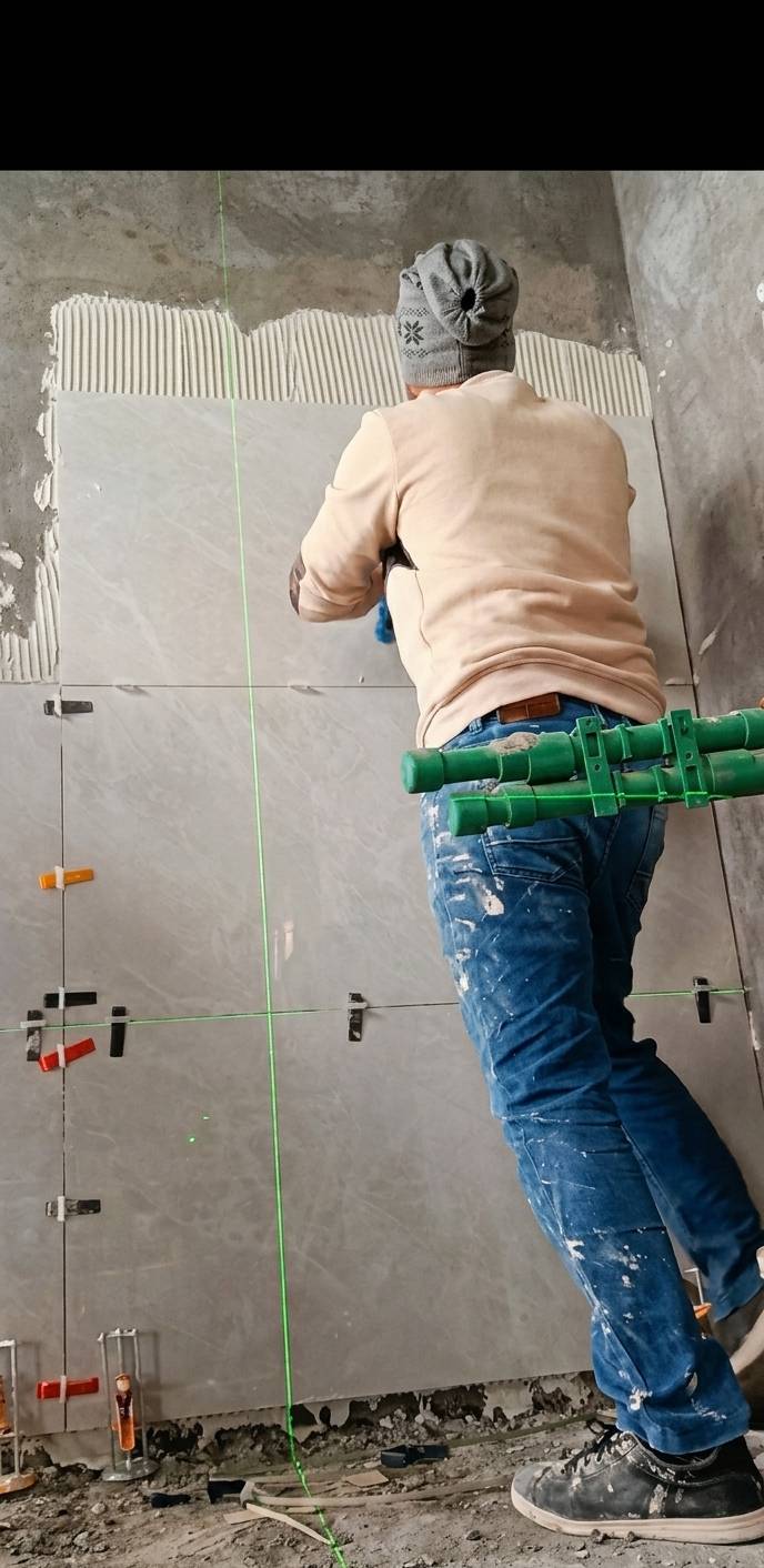 خلفه سيراميك وبورسلاين جداري وارضي عمل 
درجه اولى حسب طلب ابو البيت شغل ع الليزر 
التزام بالموعد وانجاز العمل ..العمل داخل الناصريه فقط 
***********