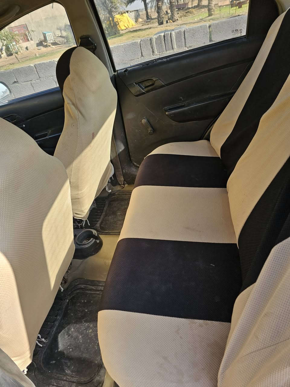 سلام عليكم افيو للبيع موديل 2007لسياره جاهزه من كلشي خياس مابيه كشره حلوو تخم تاير جديد رقم بابل نكليزي سنويه جديده بسمي لسياره تحويل ثاني يوم لسعر 41وبيه مجال لشراي بي خير ويدلل مكاني حله ابو غرق معهد لفني رقم الهاتف ***********
