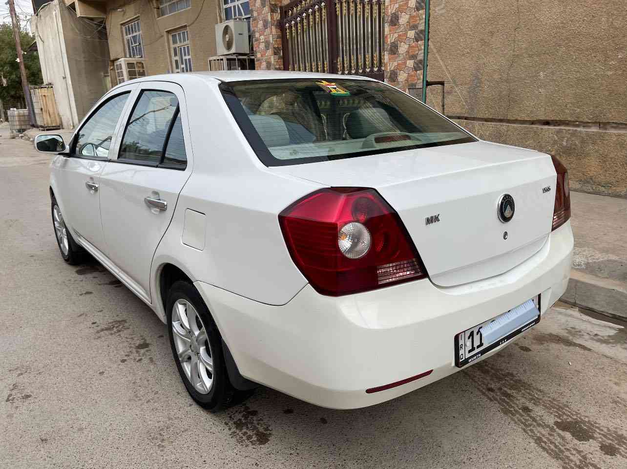 سلام عليكم جيلي ام كي موديل 2013 بسمي رقم بغداد لدولي لسياره ماشيه 70 بلاديه لسياره وضع الشركه كفاله من خياس دواخله شركه لسياره جديده سبير منازل جاهزه لسعر ب57 مكان بغداد رقم ***********
