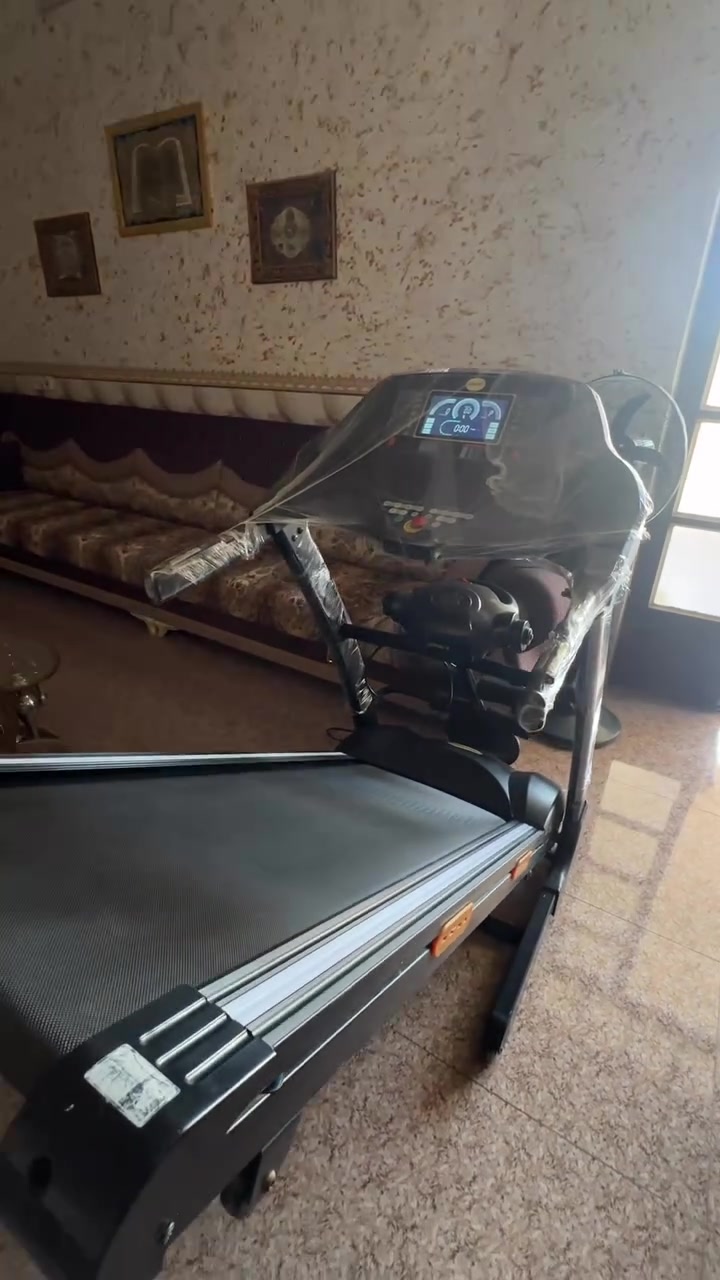 السلام عليكم عندي جهاز جري جبلي وبي رجاج لتكسير الدهون ***********

