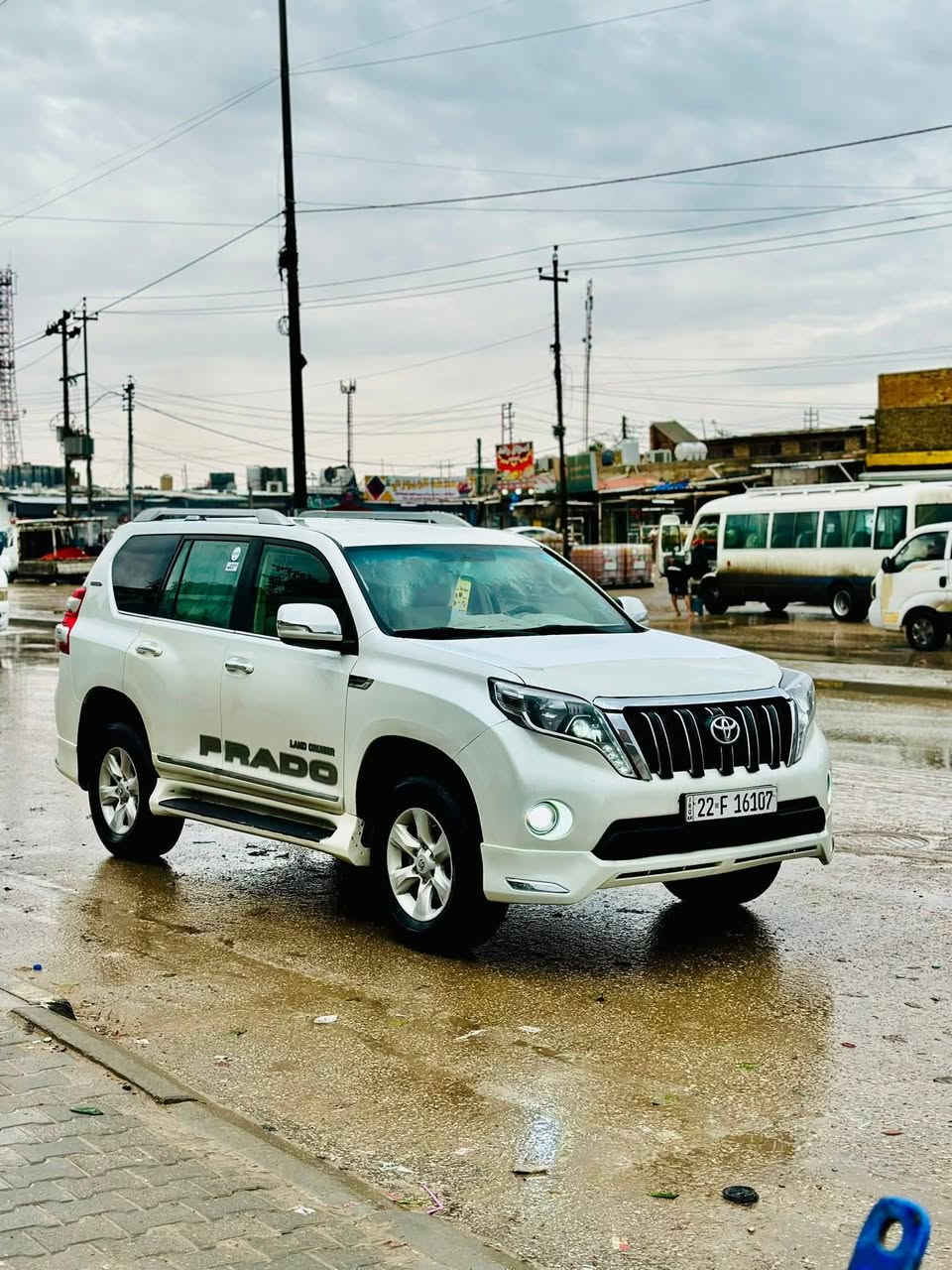 سلام عليكم تيوته برادو مديل 2010 محدثه 2017 سياره جديده معنه الكلمه كفاله عامه رقم اربيل دولي سياره فول مواصفات دبل سبير دبل تانكي شاشه جبيره تبريد 3 قطع سبعه
راكب منضومه زنون جدیده سیاره مال جناي سعر 215 وبيه مجال بسيط مكاني بغداد الشعب 
رقم الهاتف  ‏(‪***********‬‏)
