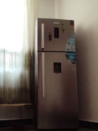 ثلاجة • شغالة • حجم ٢٤