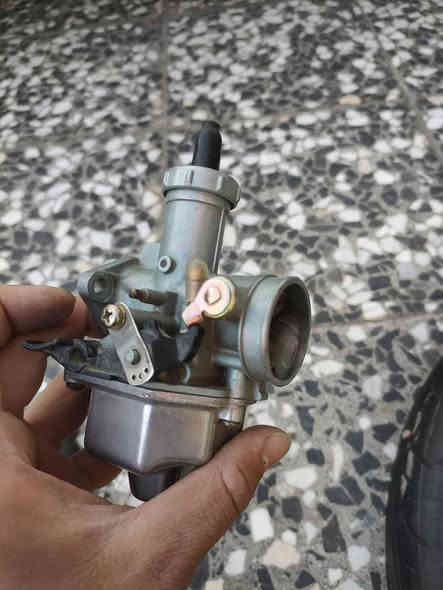 سلام عليكم اخوان عندي قطع دراجه شاينك اريد انطيهن لاحد محتاج حالته تعبانه كابريتر بلادي شغال يده مال كلج مع قمجي طوافه تانكي وجوب جديد ...بس تاير اريد ابيعه 15 لان جديد وسعره 45 ابلادي  واني لان حولت جوبلس اريد ابيعه كلش نضيف والباقي لله اريد انطيهن لان قطع مالتها غاليه وبس بديالى فه الحالته ماديه تعبانه يجي ياخذهن ومن اعيوني  اخوكم علي مكان بياع شرطه الخامسه *********** وات ساب ***********
