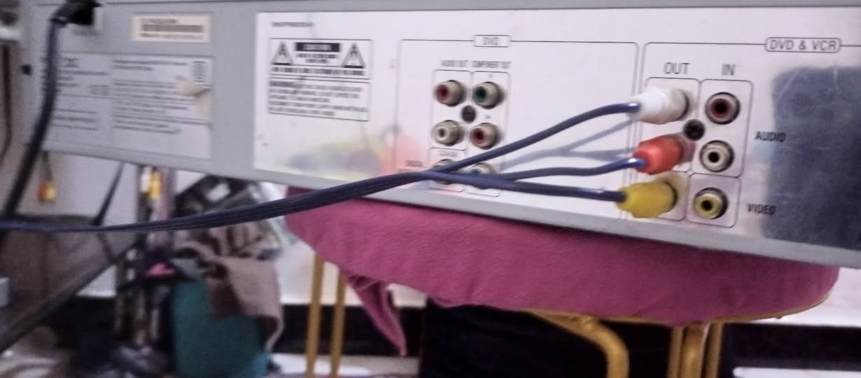 السلام عليكم اخوان بل كروب جهاز فديو مشترك دايو كوري غير داخل تصليح عرض وتسجيل السعر 70 الف مع التوصيل المراسلة عل واتساب وتدللون تحياتي للجميع ***********
