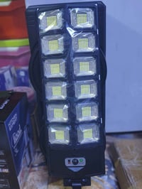 بروجكتر • طاقة شمسية • قوي