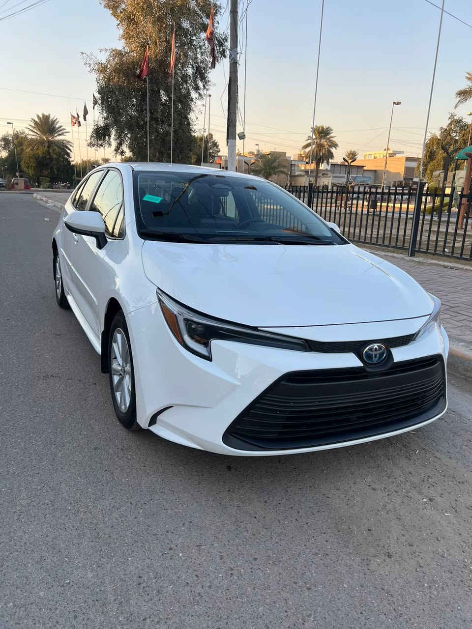 2025 Toyota Corolla LE هايبرد
كورلا 2025 هايبرد مرقم بغداد باسمي لون ابيض وارد امريكي بدون ايرباك
حادث صندوك وشويه وخشم الجاملغ موضح بصور
عداد: 5000 الف ميل
🟪🟪 ســعــر💲علق / الرد تلقائي يوصلك فورا💲 ::
مكينه ١٨٠٠ المرغوب
المواصفات: 
بصمه
داخل لونين
ويل 17 كروم
4 جام اوتو
اشاير بالمري
لدات نهارية امامية
لدات لايت
لايتات زينون
سايد بريك دكمة + اوتو هولد بريك ذاتي عند التوقف
رادار امامي بريك ذاتي + قيادة تحديد مسار
رادارات جانبية نقط عمياء
رادارت خلفية تنبيه عبور 
شاشة كبيرة
كاميرا خلفية دوارة 
اندرويد اوتو + كار بلي نفيكيشن واير لس
تحكمات ستيرن
مثبت سرعة
سياره جديده وبحاله الوكاله ولا كلوب مشتغل بدشبول 
cfEuVncdXXvaoGITao
بغداد شارع فلسطين

***********
