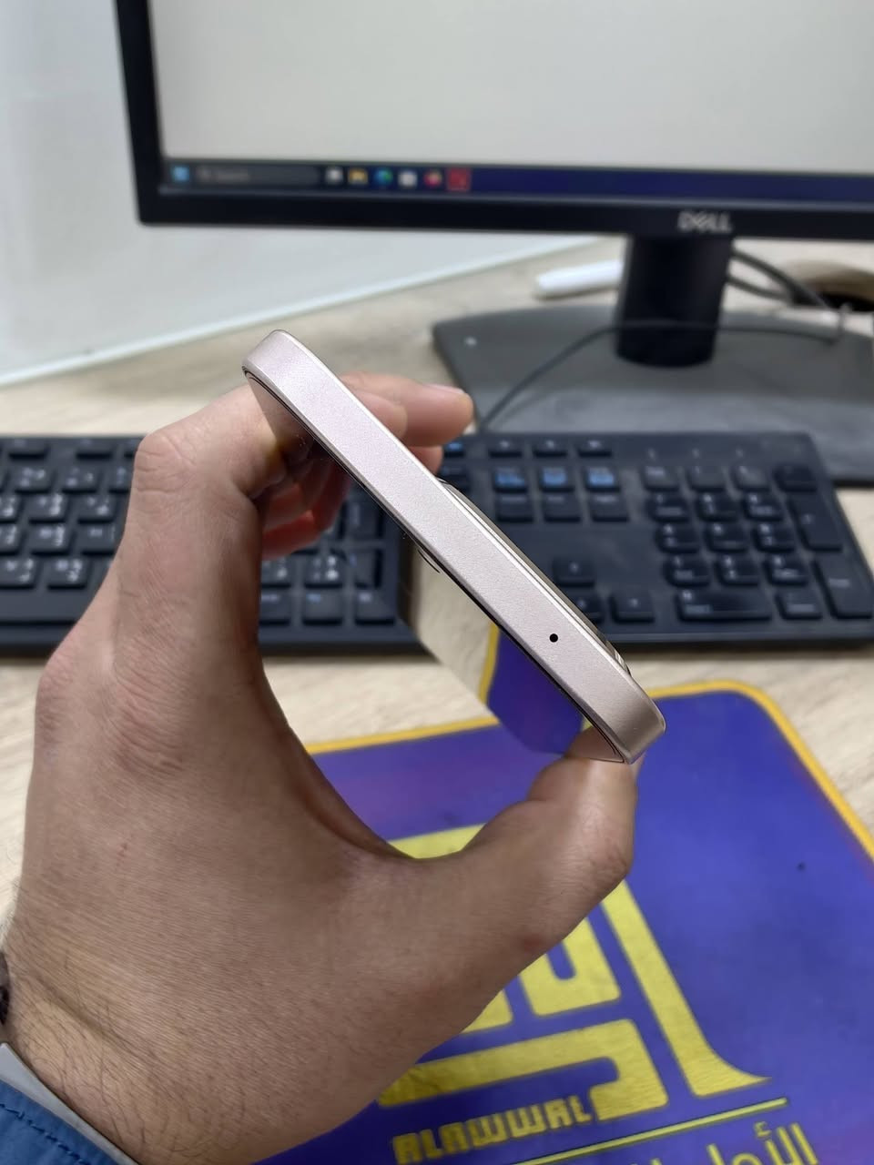 سلام عليكم
للبيع شاومي 15 تي 
مواصفاته معروفه 
ذاكرة 512/12
لون مميز 
مستخدم قليل جدا 
بطارية 100 
نضافة 1000% 
كامل ملحقات 
السعر 490 وبي مجال 
مكاني نجف توصيل جميع المحافظات 
*********** 
***********
