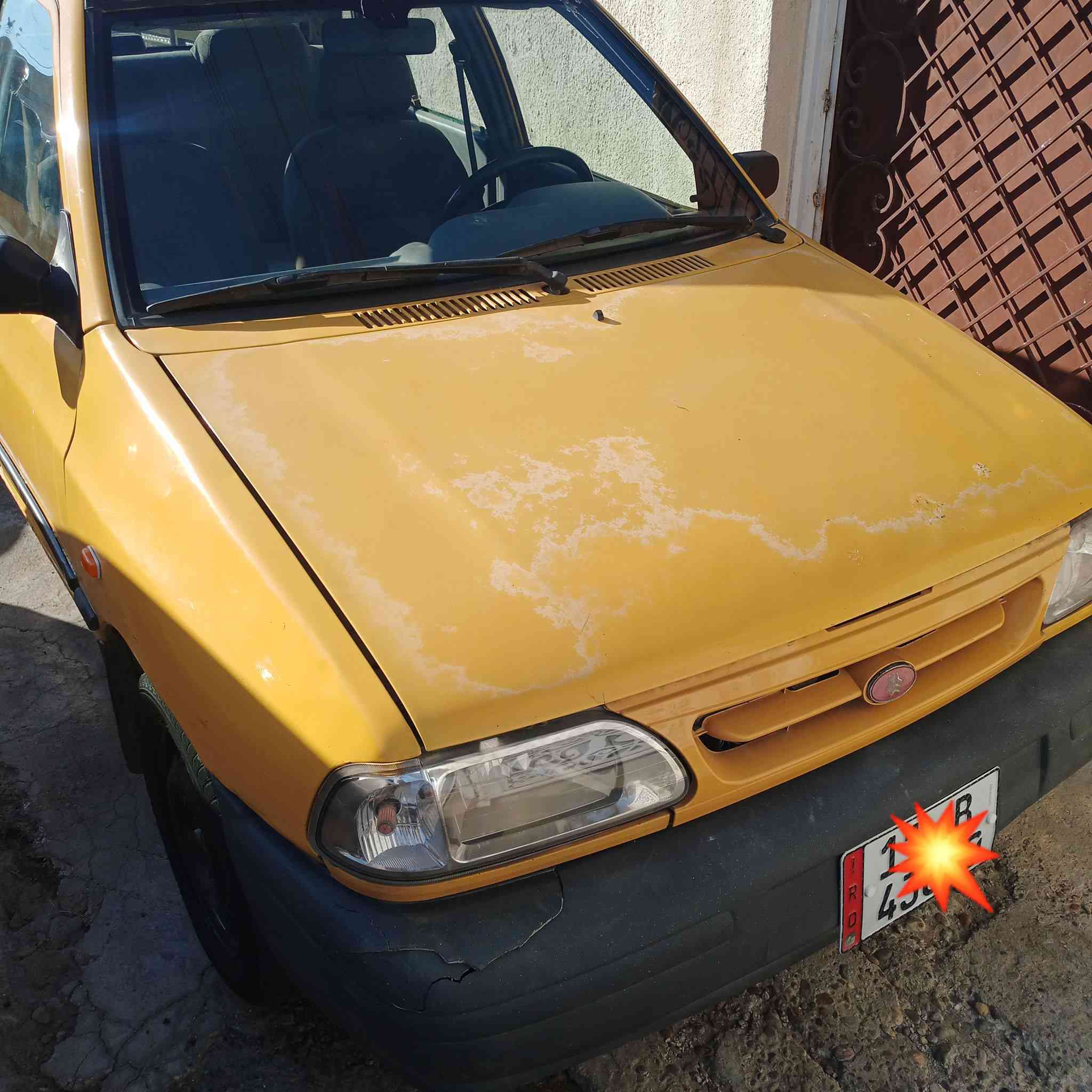 موديل 12 
رقم بغداد جديد 
هيئه مصفره 
كير نضيف 
محرك بدايه لاسيك ولف 
كهربائيات كلهه شغاله 
حادثهه جاملغ خلفي ورى السائق 
***********
حي العامل (فقط اتصال متواجد )
