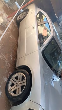 متاح چارجر ٢٠١٠  8v گير مكينة خير من الله بيها گصة بل جنطة سيارة متومة...