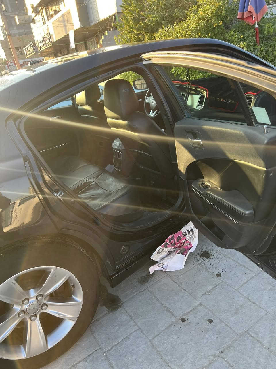 جارجر 2011مكينه كير كفاله حداديه تخم تاير تبريد تتدفئه سياره جاهزه مكينه 3600بيها حزام جماليه السعر ب135 ورقة بيعة مجال مكان سياره بغداد رقم راعيها ***********
