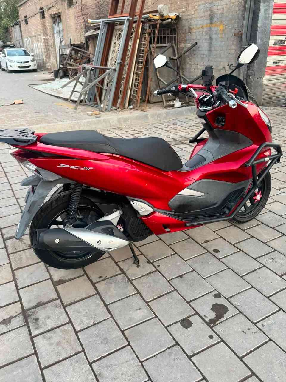 سلام عليكم Pcx  جيل لثالث ياباني Jf مكفوله كفاله عامه ماشيه 36 الف دراجه تتعب تكول جديده حساس زدحام حساس ستان كلهه شغال دهن موتل بانزين محسن. موديل 2020 تخم تاير بلاد عليه تزويد من ضياع سبيسي حته عده بل صندوك مكاني بلديات ***********
