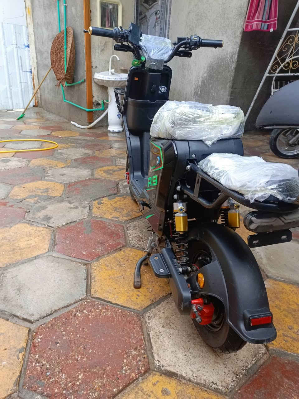 سلام عليكم دراجه شحن للبيع ار9 دراجه جديده 2026 بطاريات 22 امبير 5 بطاريات تمشي 109 كفات مرايات موجودات مكاني بصره قبله سعره 400


**إذا كنت صاحب هذا الإعلان وتريد حذفه لأي سبب، رجاءا أرسل رسالة إلى الدعم الفني**