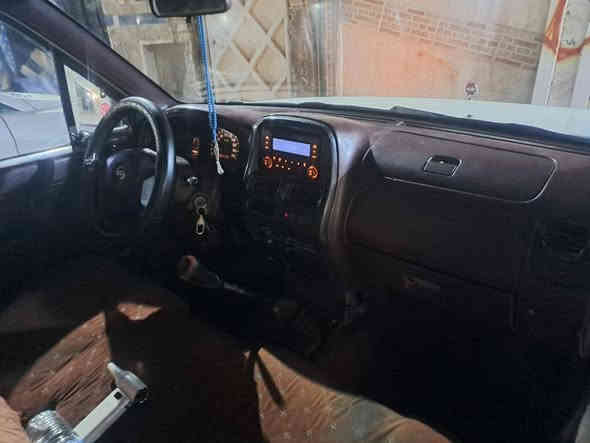 سلام عليكم ورحمه الله وبركات البيع او مراوس حسب القناعه بيكم نيسان 2002 محرك كير اكسل مكفول تبريد بس كمبريسر تخم تاير غرفه جديد اربع جناكيل بتره حداديه سبعين بل ميه مصبوغه عام رقم انبار  سنويه 27 سعر 55 بيه مجال *********** مابي واتساب
