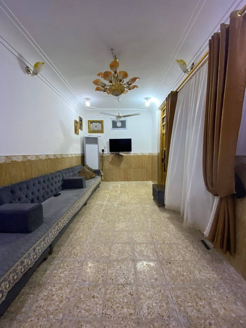 اعلان ٢٢٠
للبيع دار بحي ناظم بالزراعي المساحه ١٥٤م مسلح غرفة وبراني وهول ومطبخ وصحيات
السعر ٥٠ مليون
للاستفسار *********** مكتب السكن للعقار
