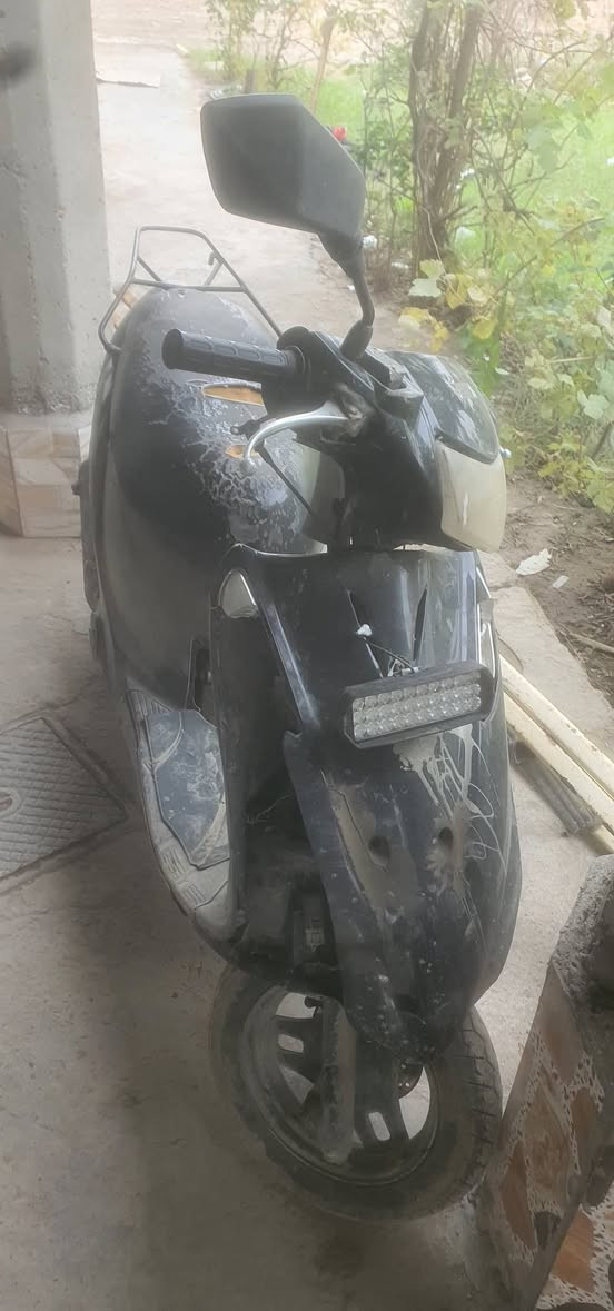 السلام عليكم دراجة للبيع ادرس سازوكي ١٢٠ للبيع دراجة كله جديد محرك نوزل ***********
