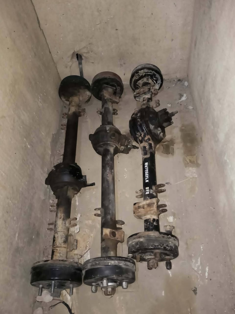 السلام وعليكم غراض للبيع مكان ناصرية سديناويه وات ساب ***********
