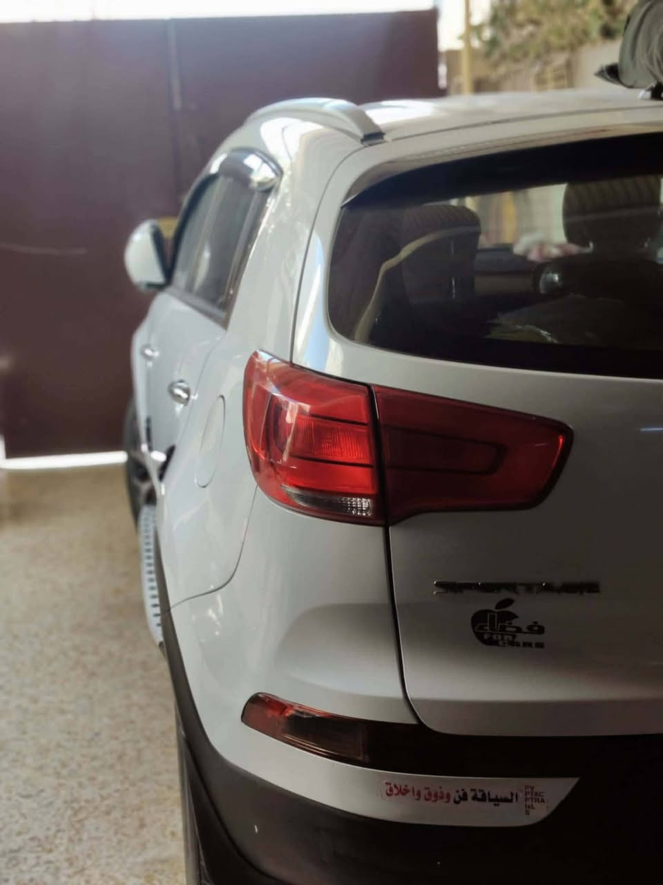 سبورتج موديل 2015
خليجي
محرك 2400 GDI
المحرك مامفتوح
قطعتين صبغ فقط (باب النفر + باب خلف النفر)
السيارة نظيفة وجاهزة للفحص
السعر: 140 ورقة
للإستفسار 
الاتصال : ***********
