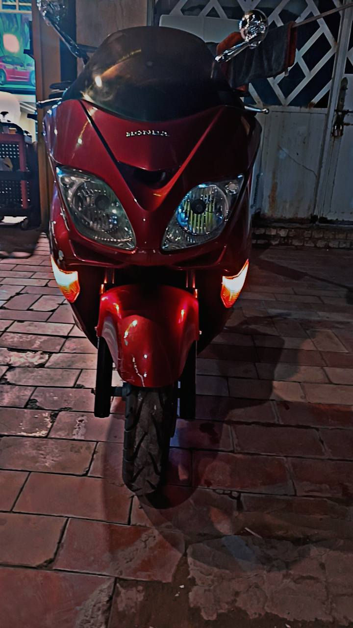 سلام عليكم دراجه فورزه صفر 8للبيع دراجه نكره سلف دراجه نضيفه الشراي يتصل مامتواجد عله فيس ‏‪0787 092 1560‬‏ وبي واتساب مستعجل
