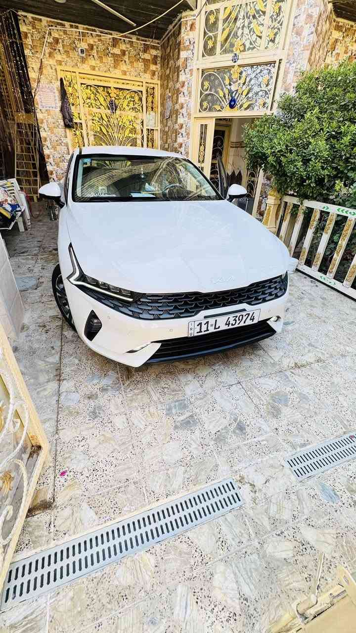 السلام عليكم  كي 5 خليجي مكفوله كفاله عامه موديل ٢٠٢٣  سياره جديده مال جنايه بدون تنته ميحتاج اذكر موصفاتهه الجنايه يعرفون  السعر ٢١٠ وبيهه مجال  الاستفسار ***********
