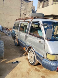 كيا بستا للبيع مثل ما تشوفه بالصور  السعر 30 وبيه مجال  بغداد / الزعفر...
