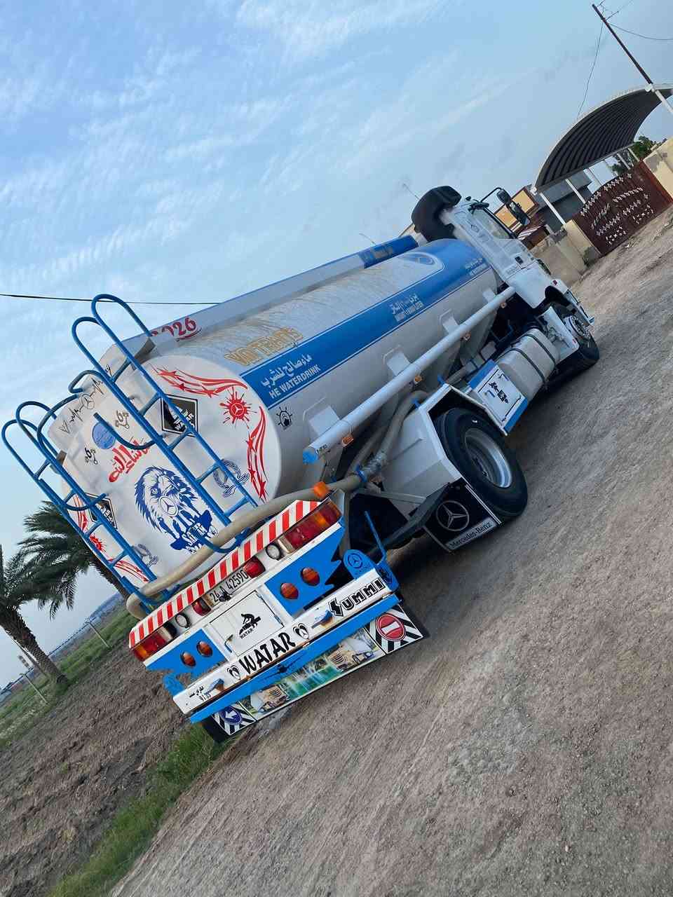 ‏سلام عليكم سيارة الموديل 2005للبيع مراوس سكانية الموديل***********
